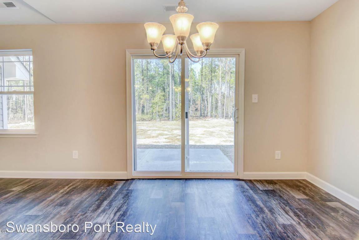 207 Albacore Ct - Photo 2 of 13