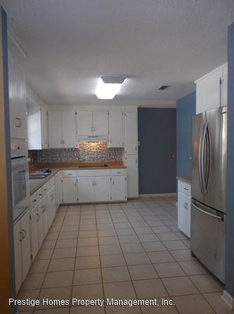 222 Keisha Cir - Photo 3 of 14