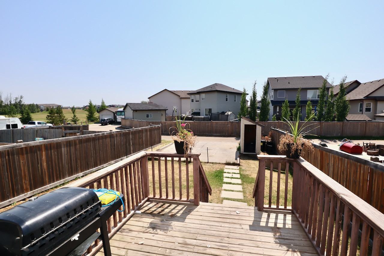 5927 3 Ave Sw - Photo 2 of 13