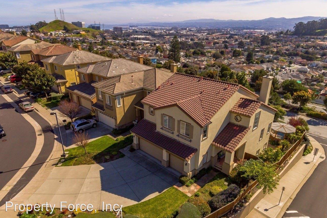 63 Viola St - Photo 3 of 19