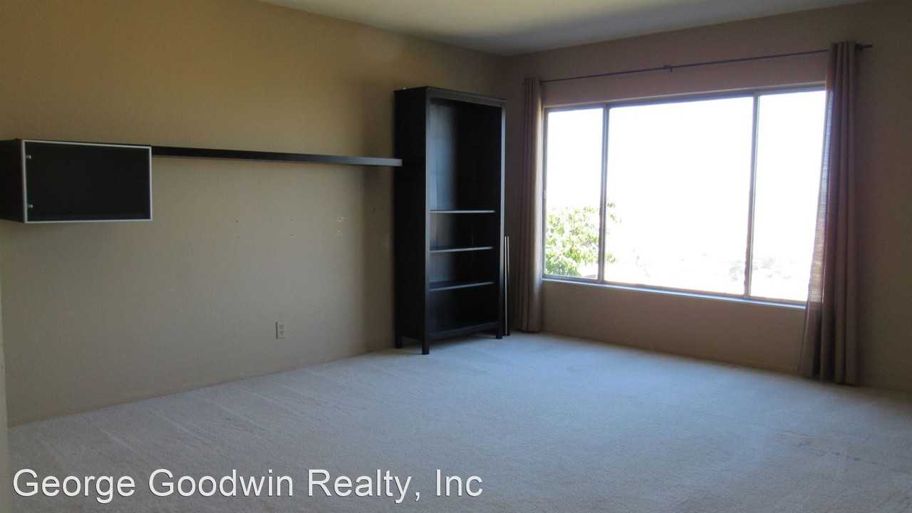 571 Burnett Ave. - Photo 3 of 4