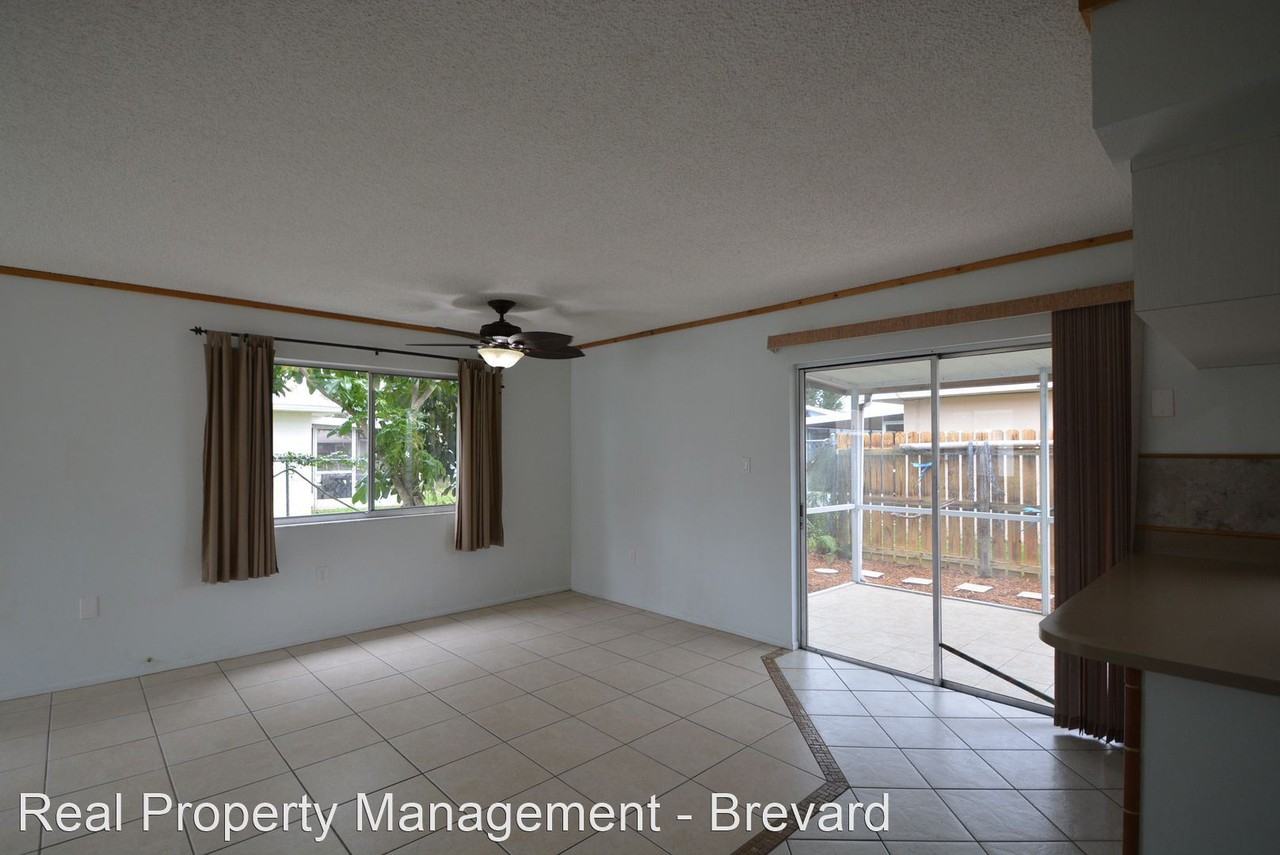 120 S Rosiland Ct - Photo 3 of 15