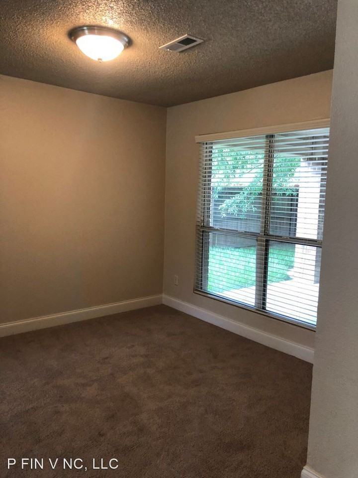 101 Calla Ct - Photo 3 of 16