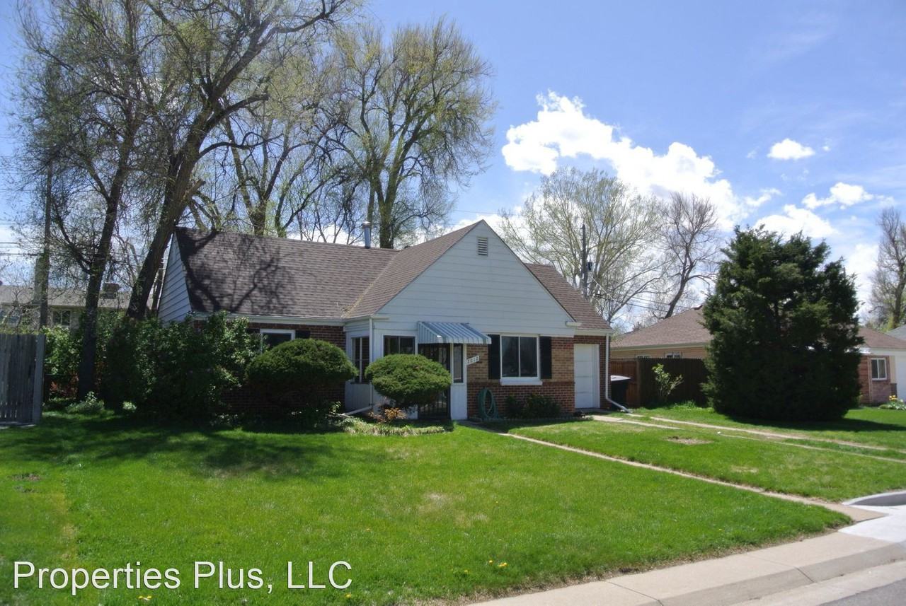 7012 E 4th Ave - Photo 3 of 26