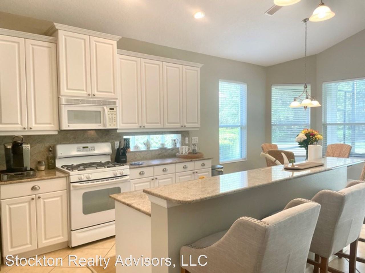 7328 Lake Forest Gln - Photo 3 of 21