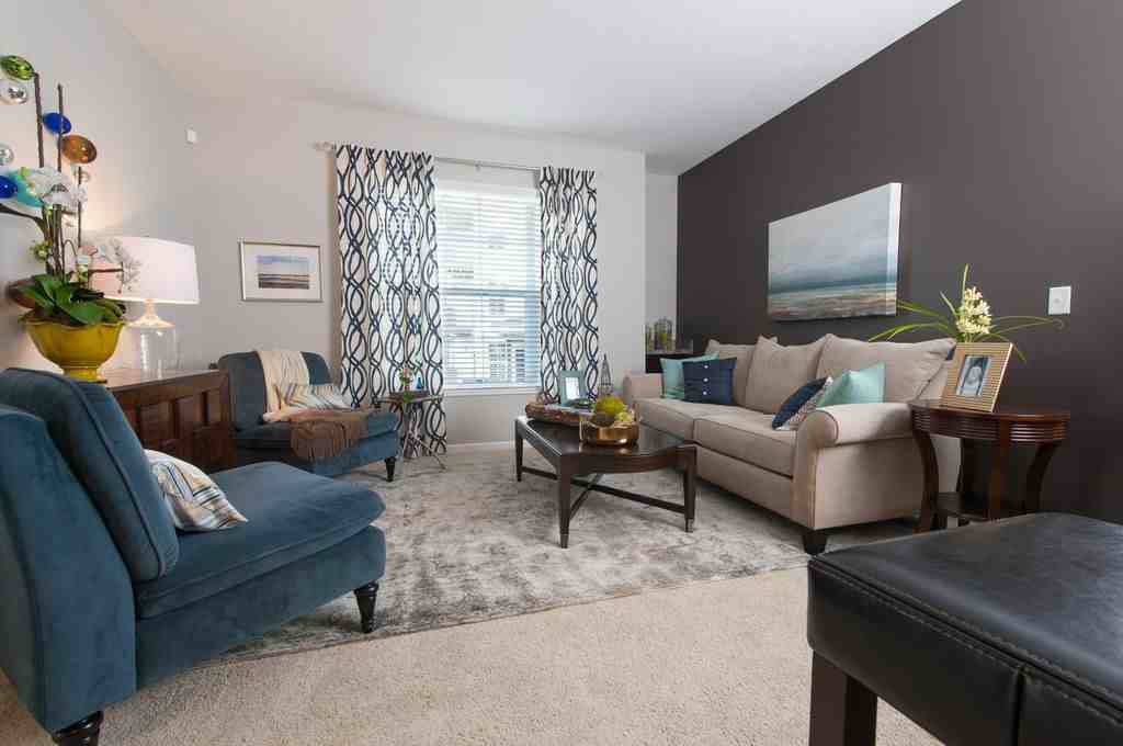 4540 Desantis Ct - Photo 2 of 6