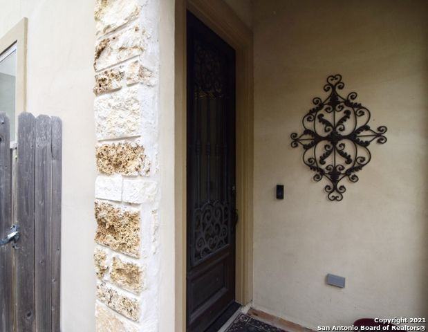 5921 5921 WHITBY RD 102 #102 - Photo 2 of 33