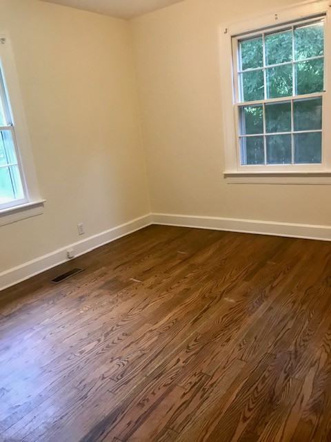 907 Harrison Avenue - Photo 4 of 7