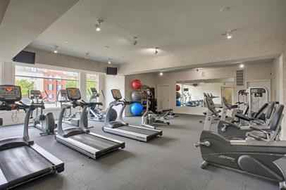 1905 N Lincoln - 116 - Photo 3 of 7