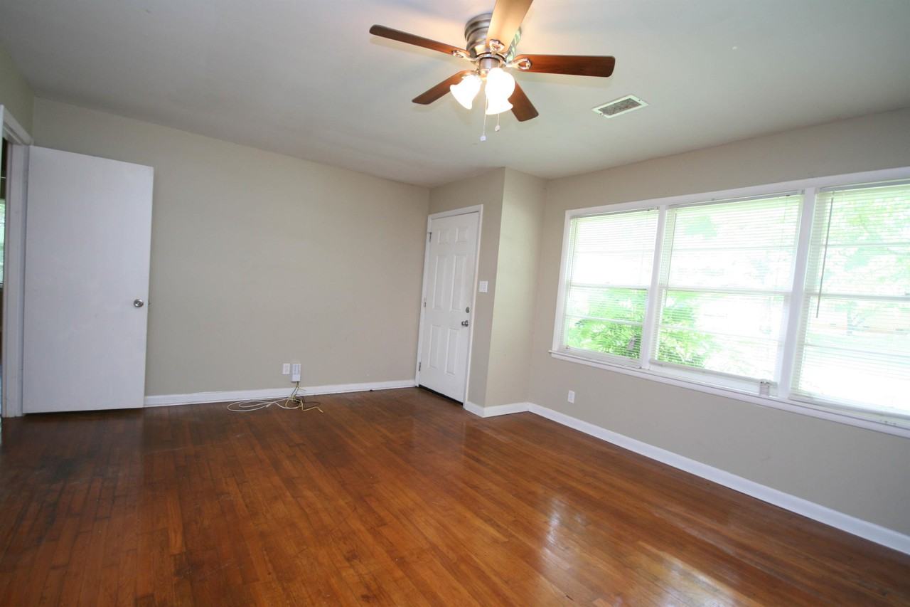 Broadmor Road - 3715 - COBR #1 - Photo 5 of 18