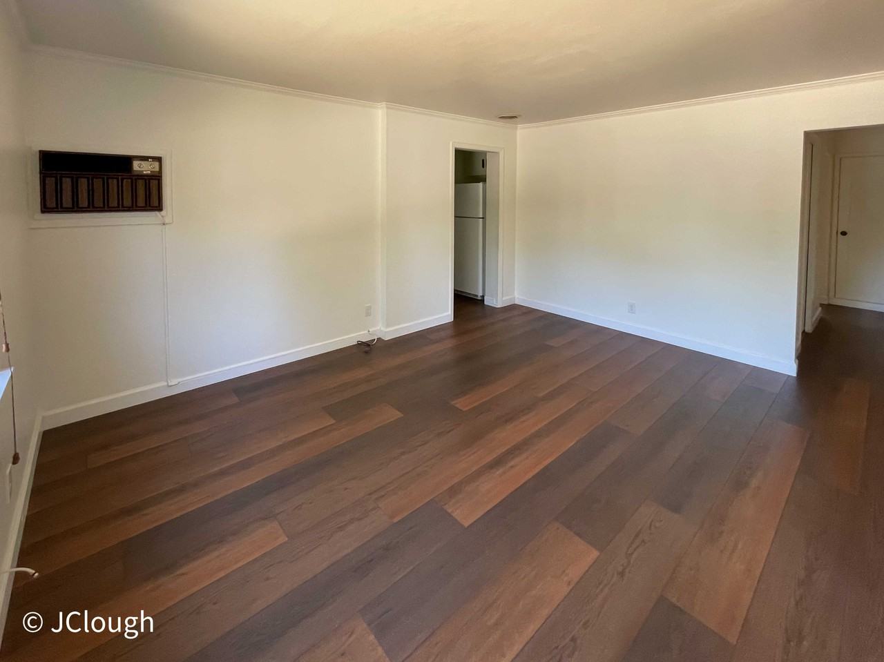 1731 Almond Ave - Photo 2 of 10