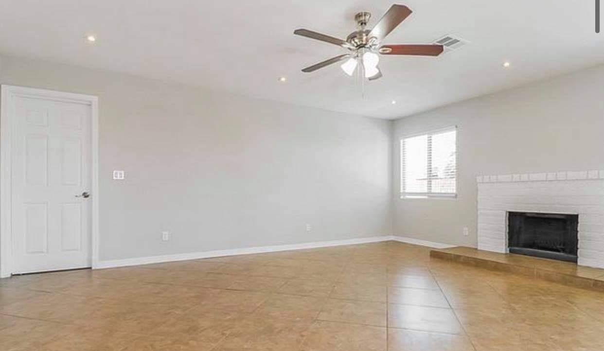 7109 W Carol Ave - Photo 3 of 14