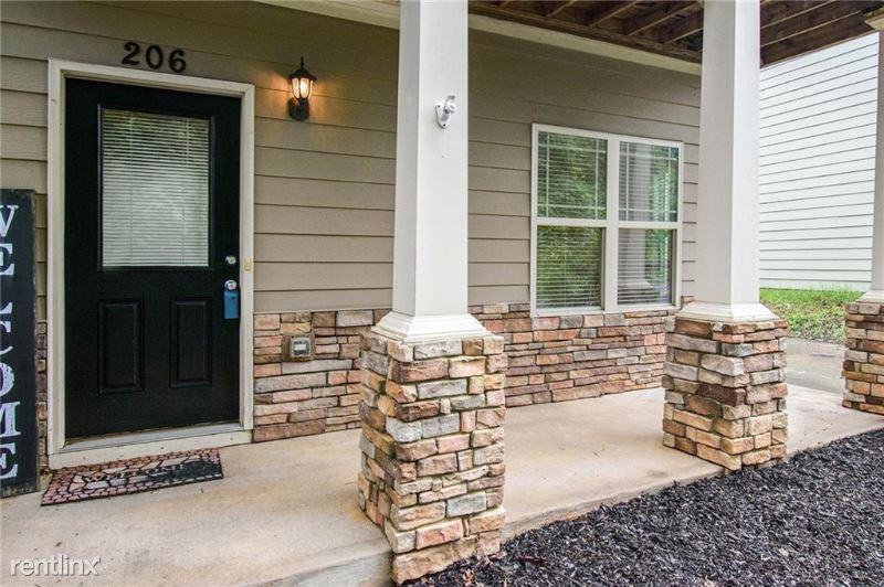 206 W Marietta St - Photo 3 of 34