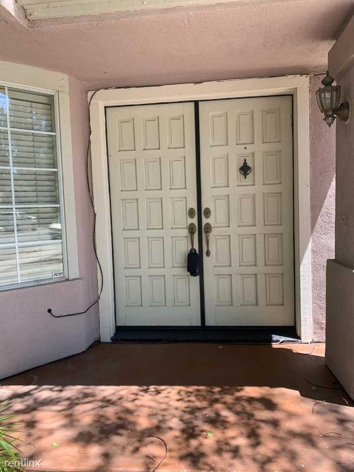 140 Urshan Ct - Photo 2 of 32