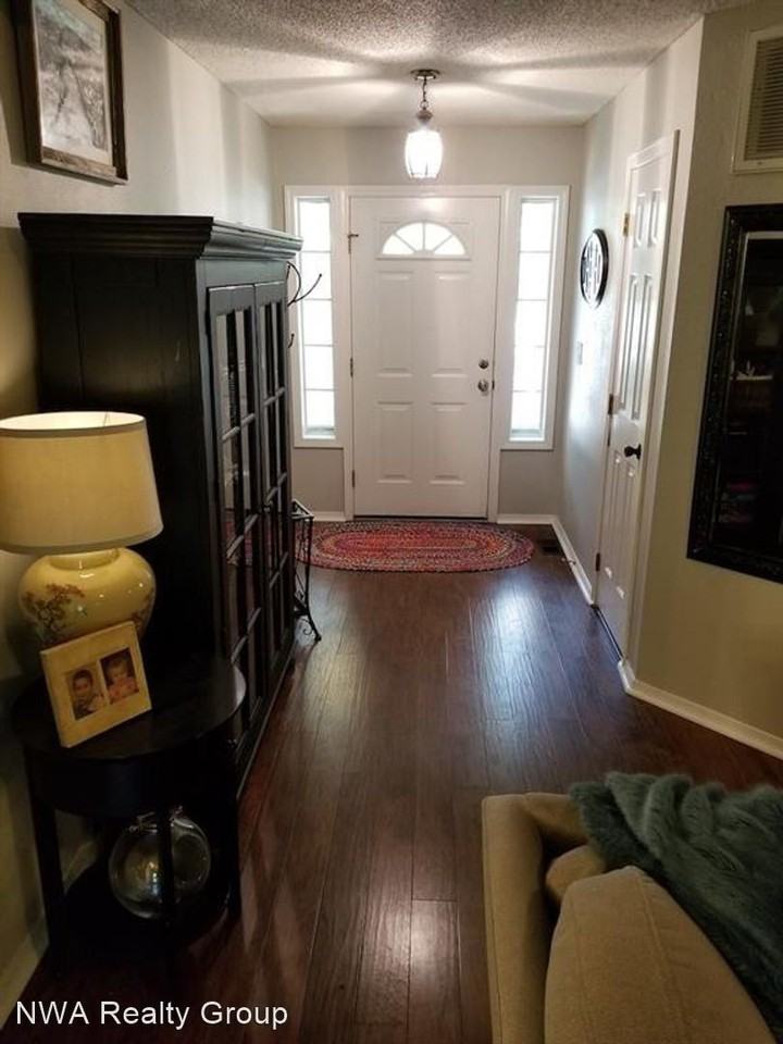 13765 Apple Ln - Photo 3 of 19