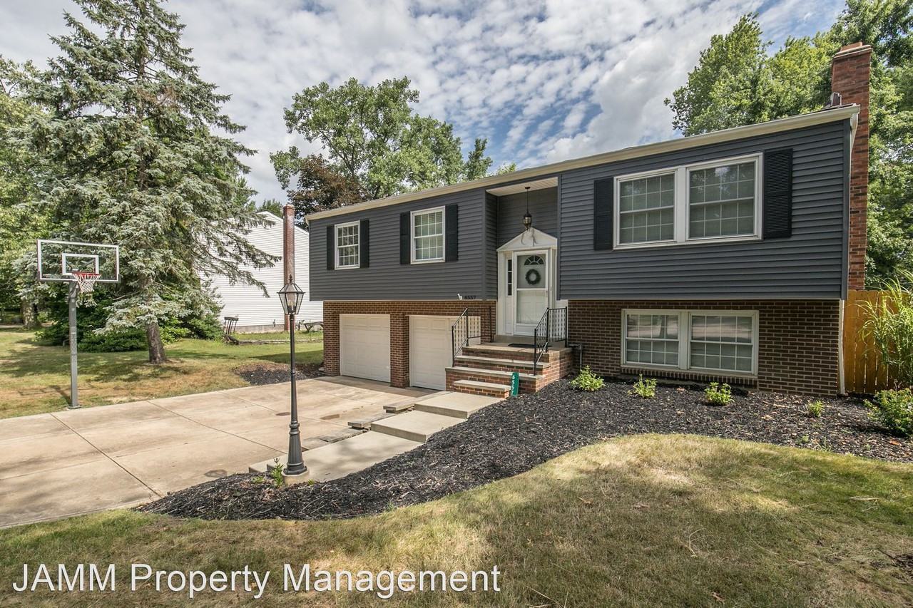 6557 Mill Rd - Photo 3 of 39