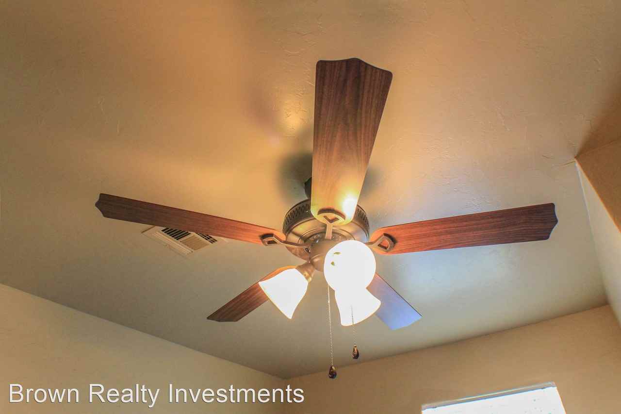 1709 Ne 21st St - Photo 3 of 21