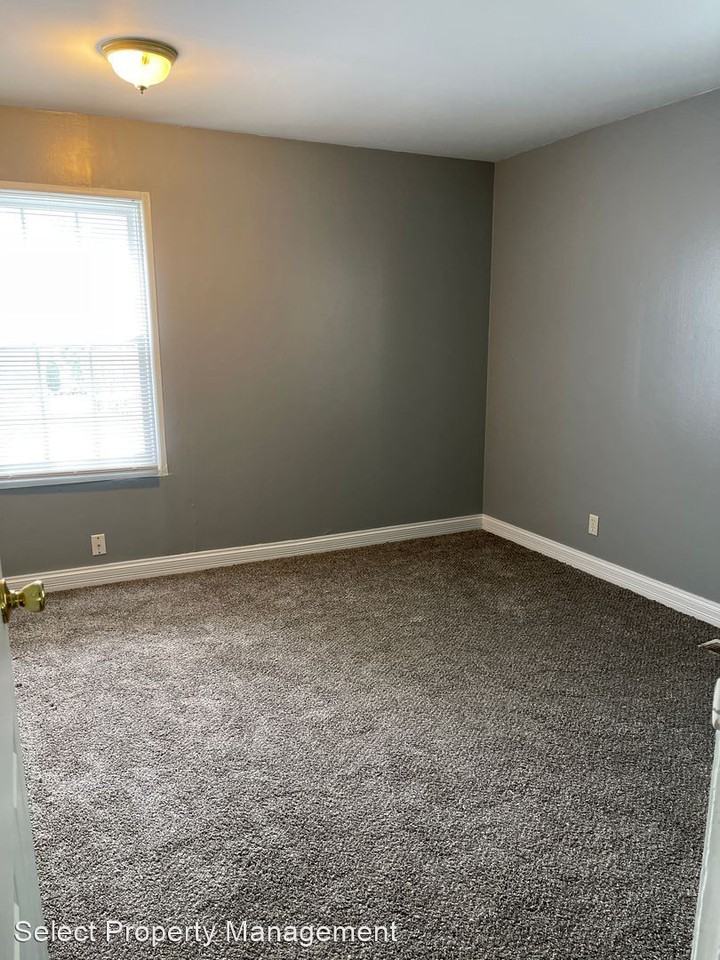 5217 N Stony Run Ln - Photo 2 of 16