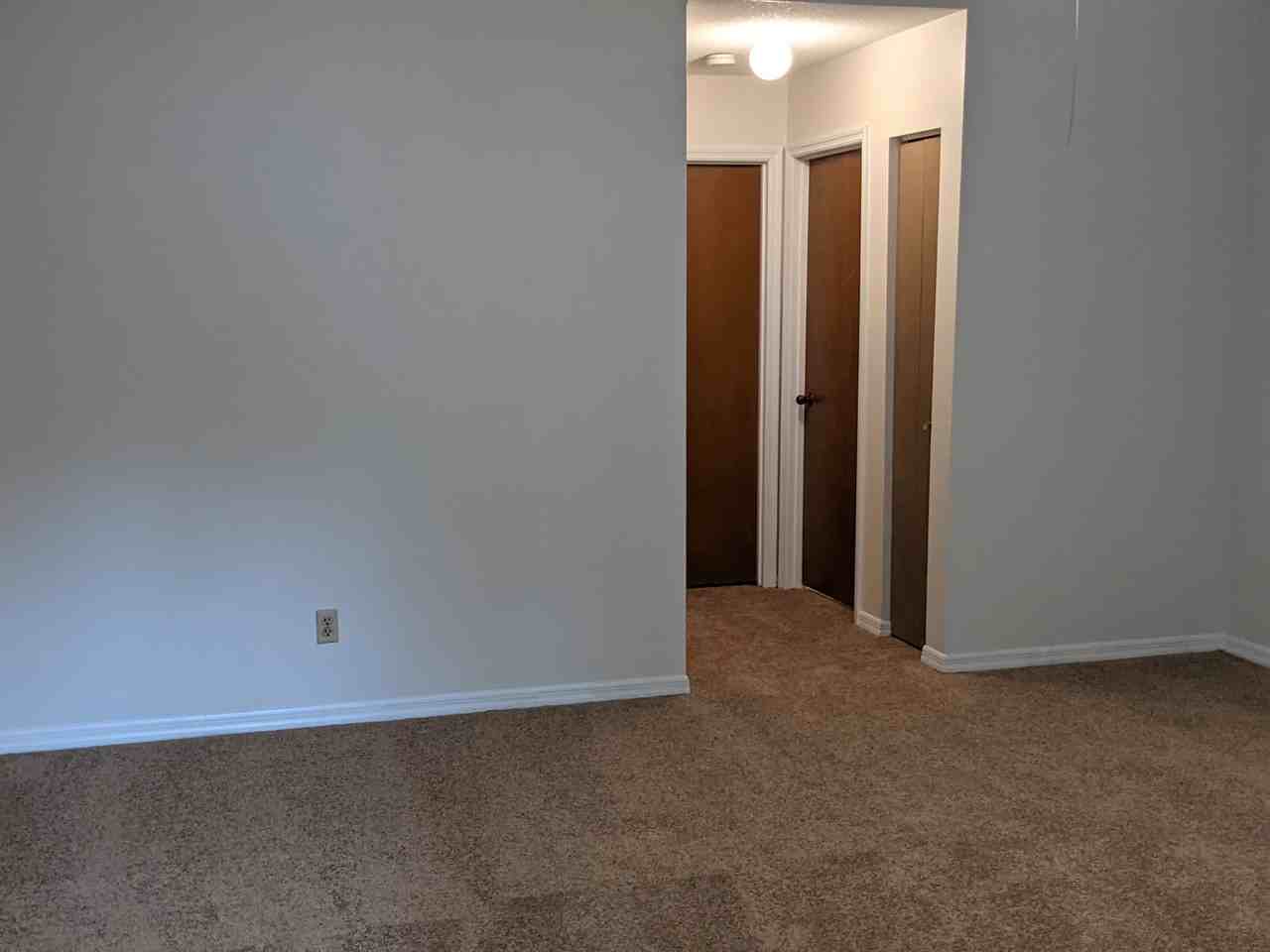 1022 Howell Avenue - Photo 3 of 9