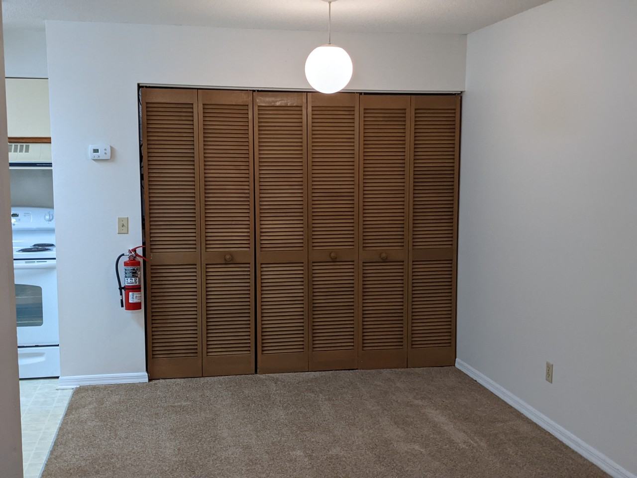 1022 Howell Avenue - Photo 5 of 9