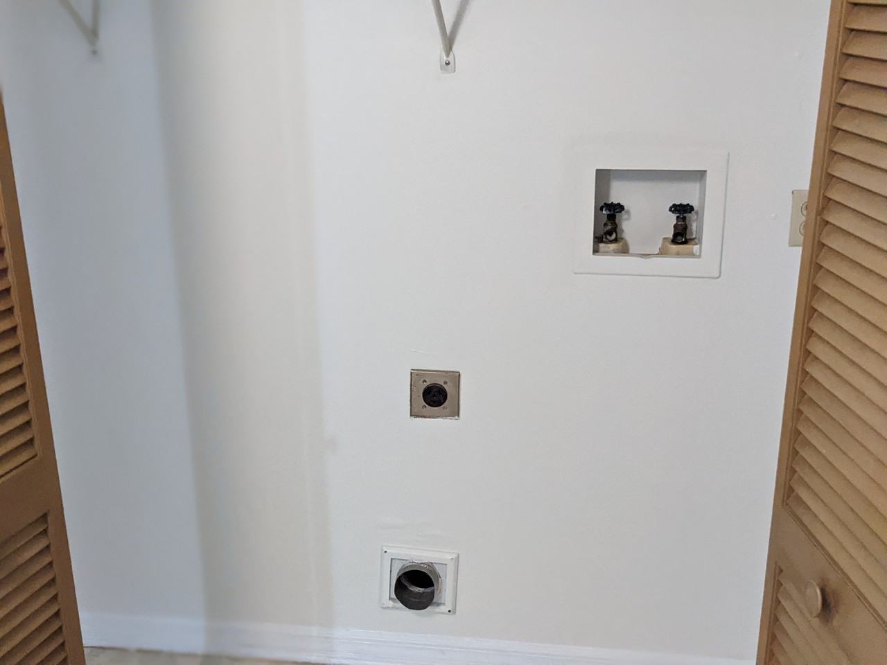 1022 Howell Avenue - Photo 6 of 9