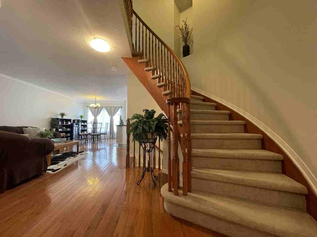 43 Scampton Dr - Photo 2 of 12