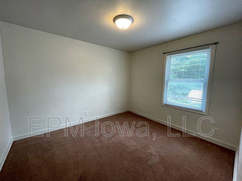 219 Madison St - Photo 3 of 7