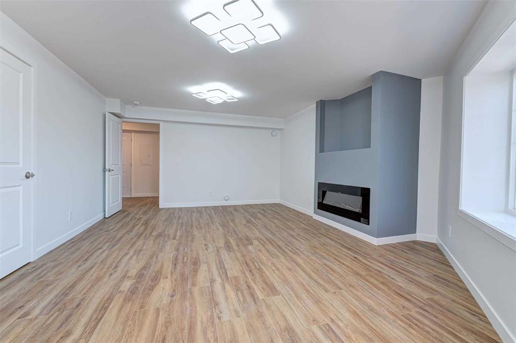 400 Jane Street #1 - Photo 3 of 15