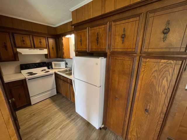 401 Main St #F - Photo 3 of 5