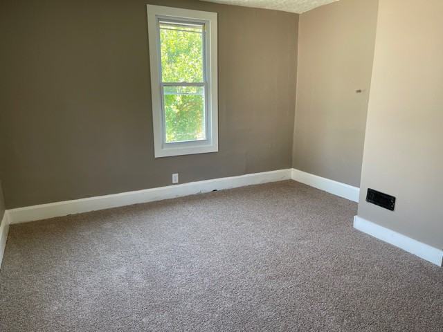 490 East Morrill Avenue - Photo 3 of 5