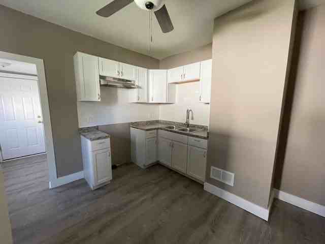 490 East Morrill Avenue - Photo 2 of 5