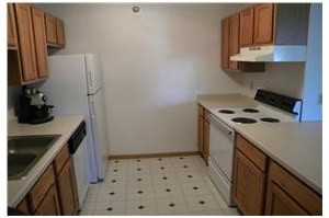 Deer Park Apartments - Photo 2 of 10