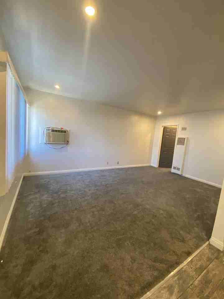 237 Thompson Ave - Photo 3 of 16