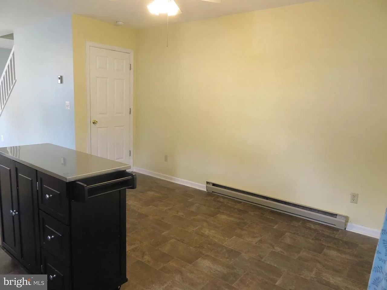 809 W Caroline St - Photo 3 of 11