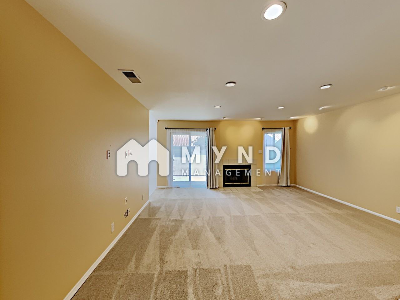 1532 Shadow Vista Way - Photo 2 of 18