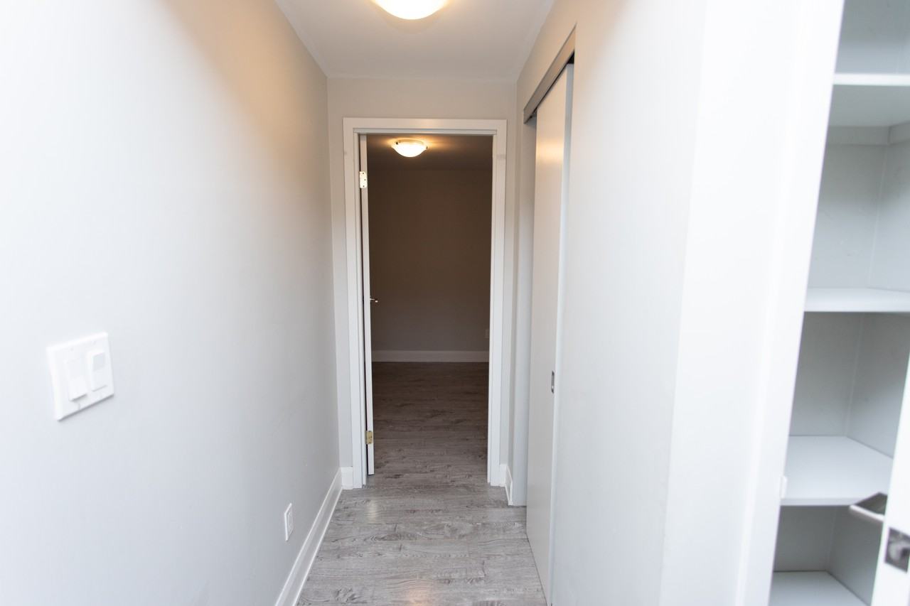 686 Bathurst Street - Photo 10