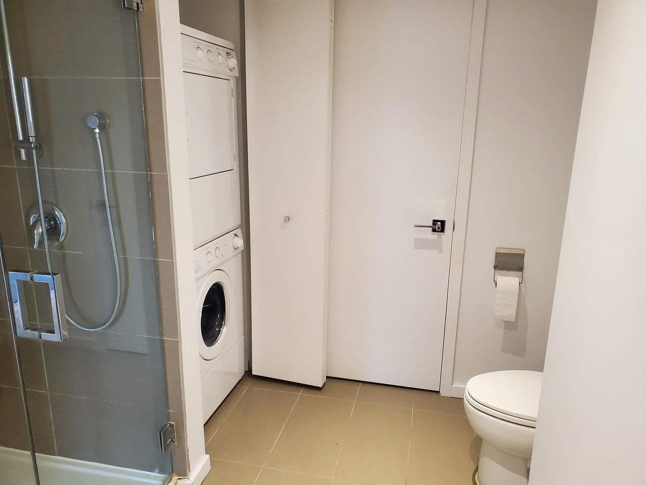 350 Boul De Maisonneuve O #1 - Photo 2 of 19