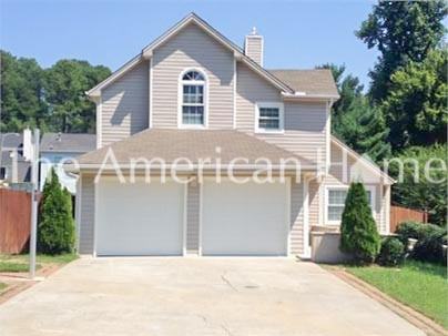 623 Lockhart Ct NE - Photo 2 of 11