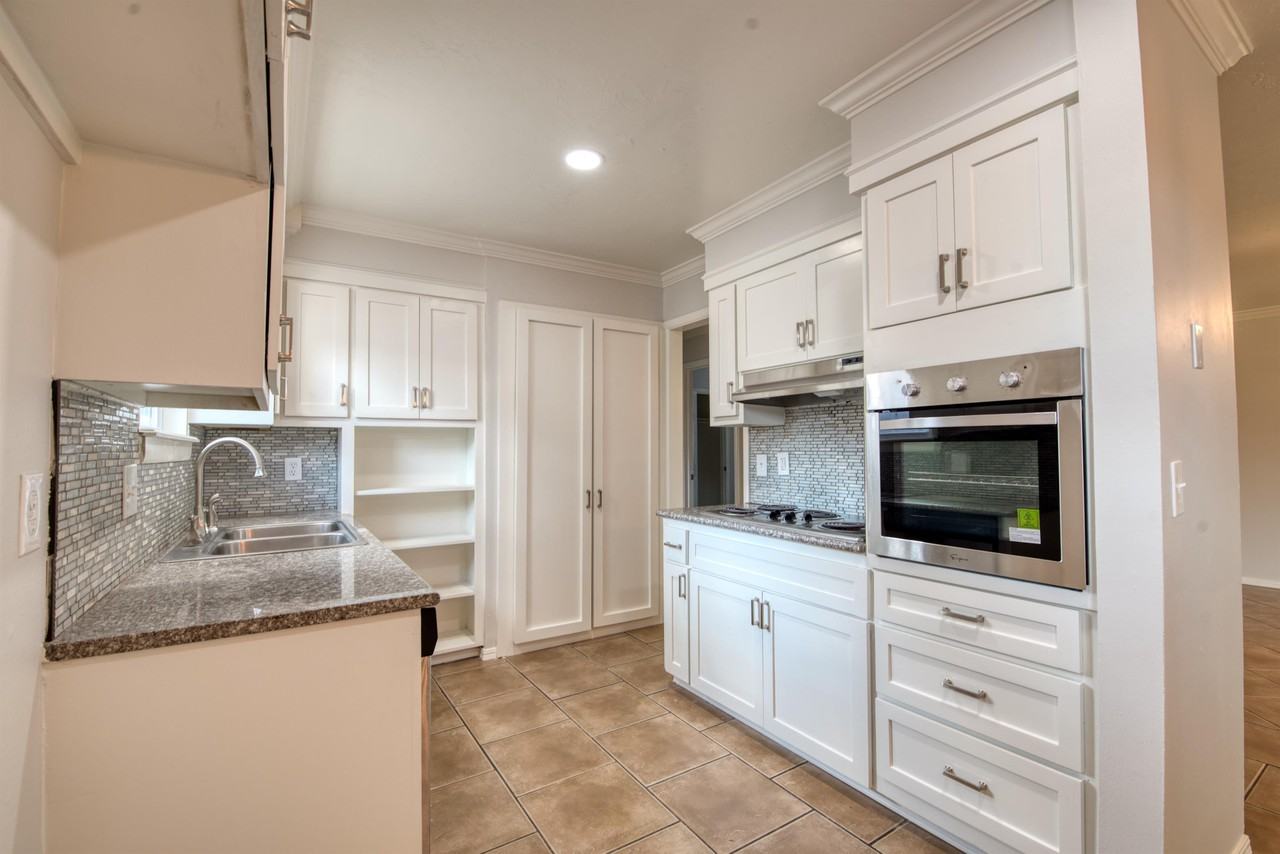7604 Nw 29th St #1 - Photo 2 of 15