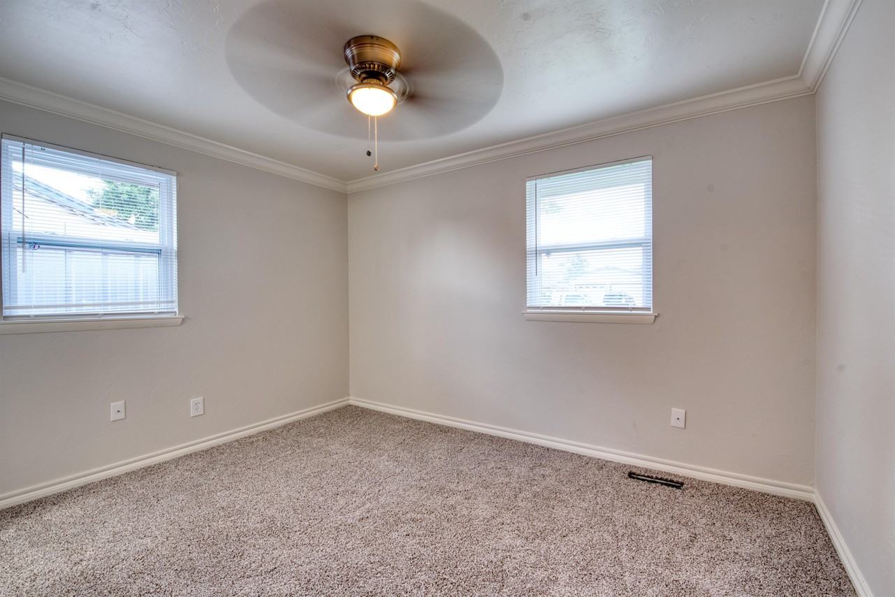 7604 Nw 29th St #1 - Photo 3 of 15