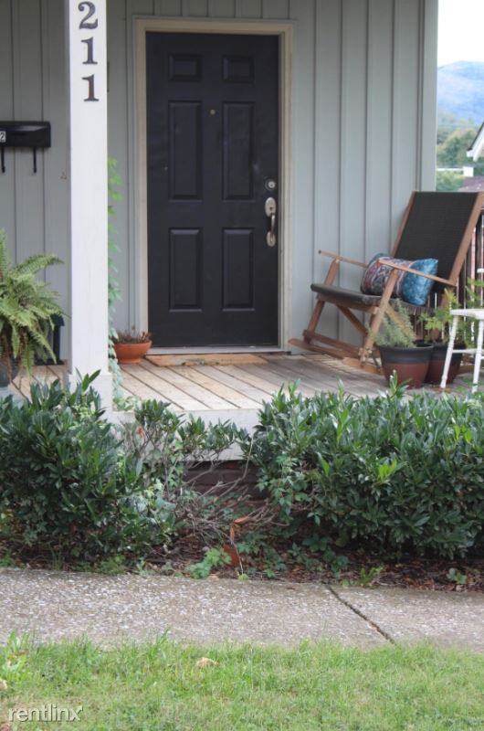 211 W Fairview Ave - Photo 3 of 26