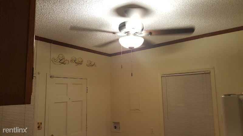 4220 Rockdale Ave - Photo 3 of 12