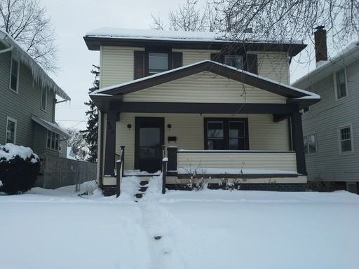 322 Lexington Ct - Photo 2 of 6