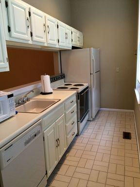 1106 St Paul Pl - Photo 2 of 17