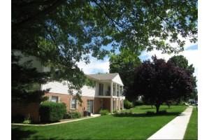 Madison at Village Green - Photo 2 of 16