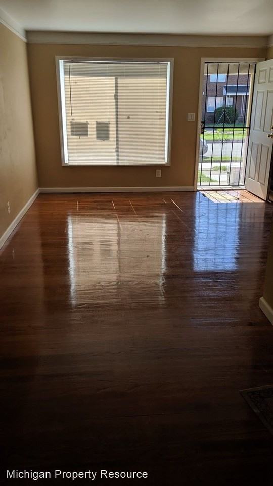 3449 Ewald Cir - Photo 2 of 7