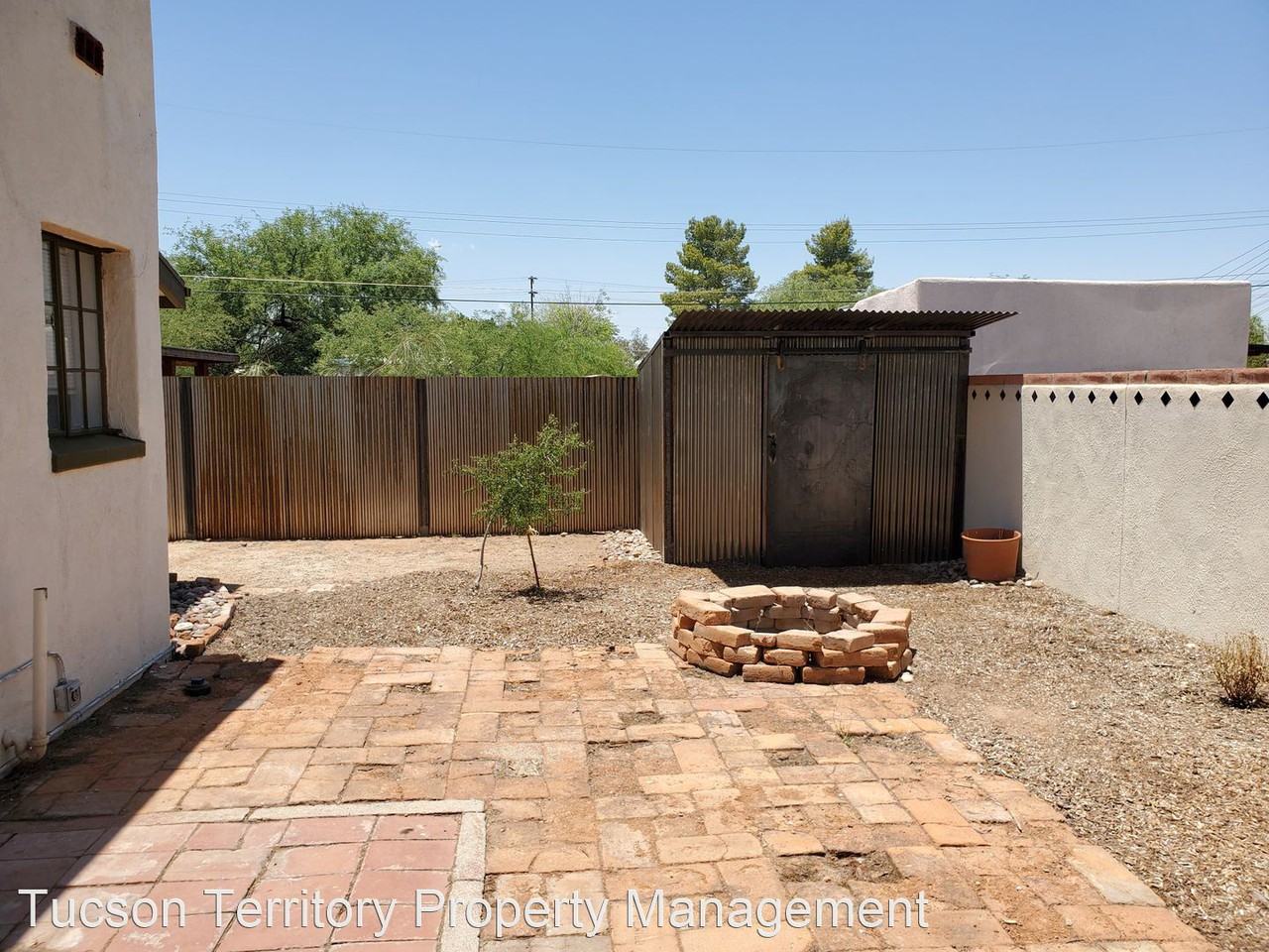 2531 N Orchard Ave - Photo 2 of 19