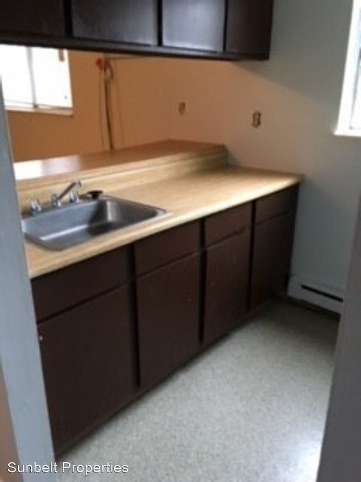 1414 Clinton Street - Photo 3 of 7