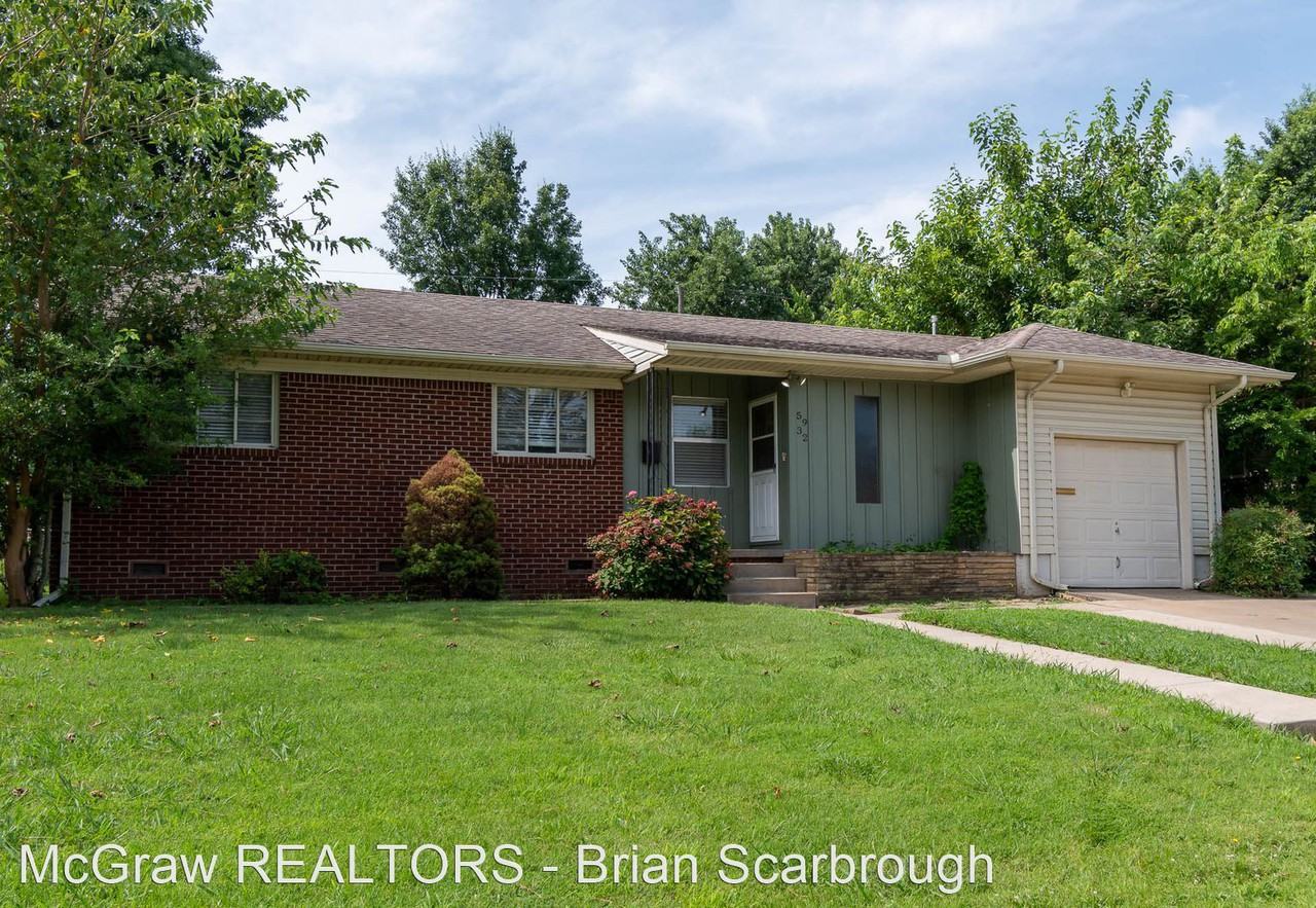 5932 E 27th Pl - Photo 2 of 20