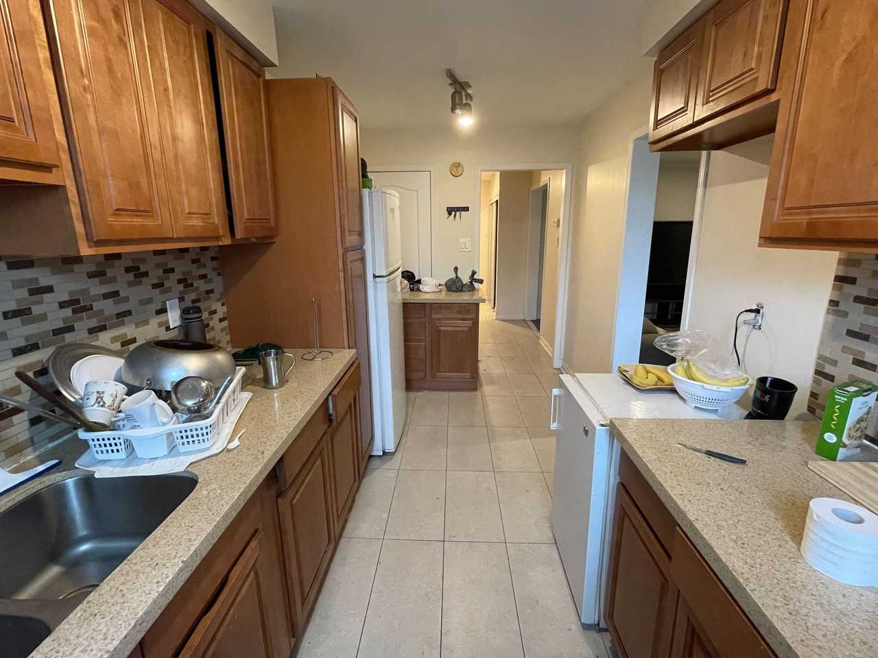 6 Dutch Cres - Photo 2 of 13